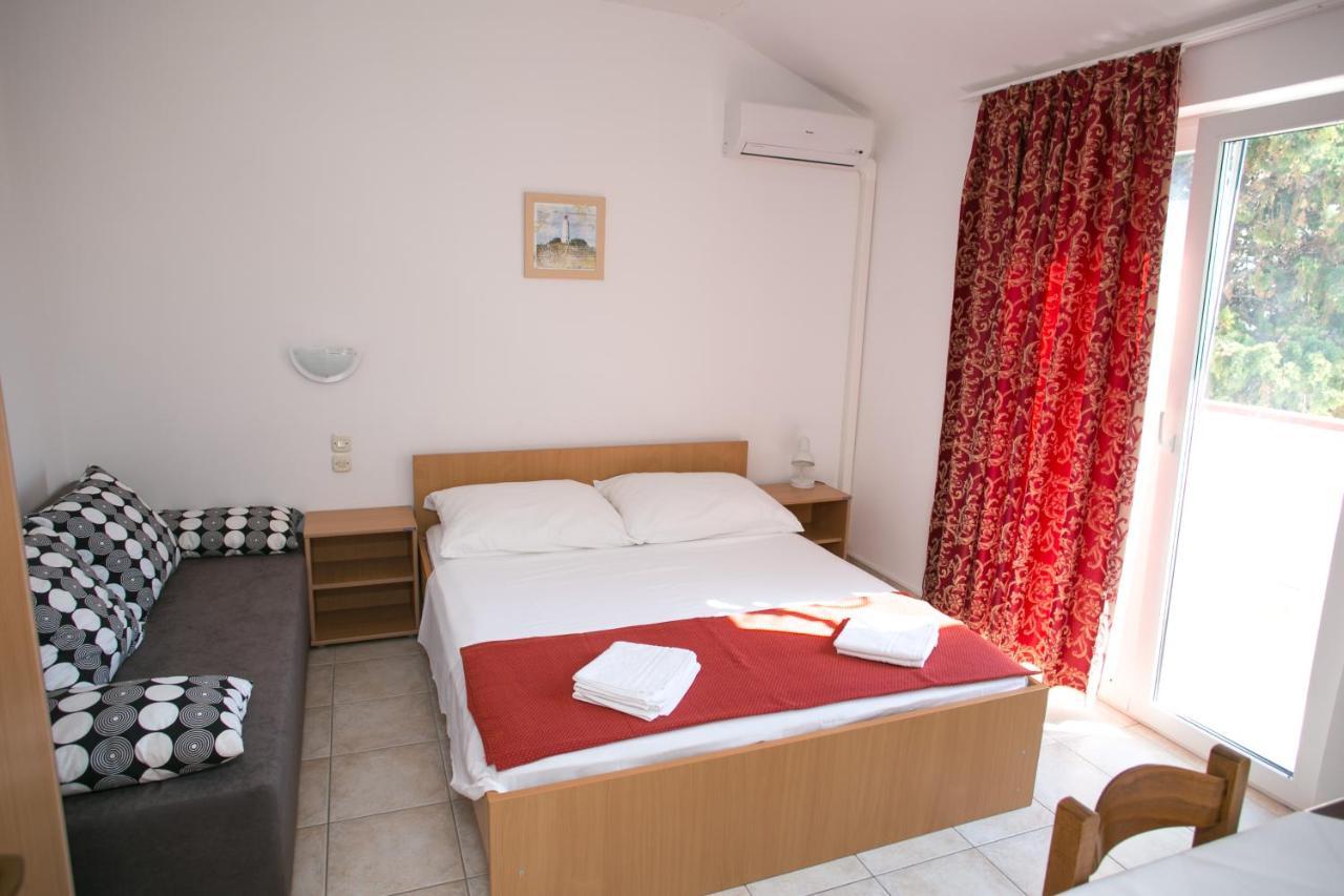 Apartments Ostrea - Mimoza Novalja Extérieur photo