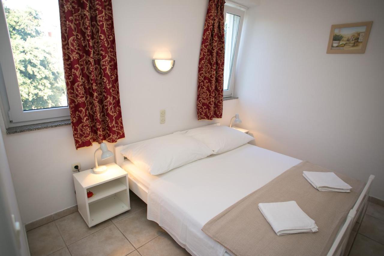 Apartments Ostrea - Mimoza Novalja Extérieur photo